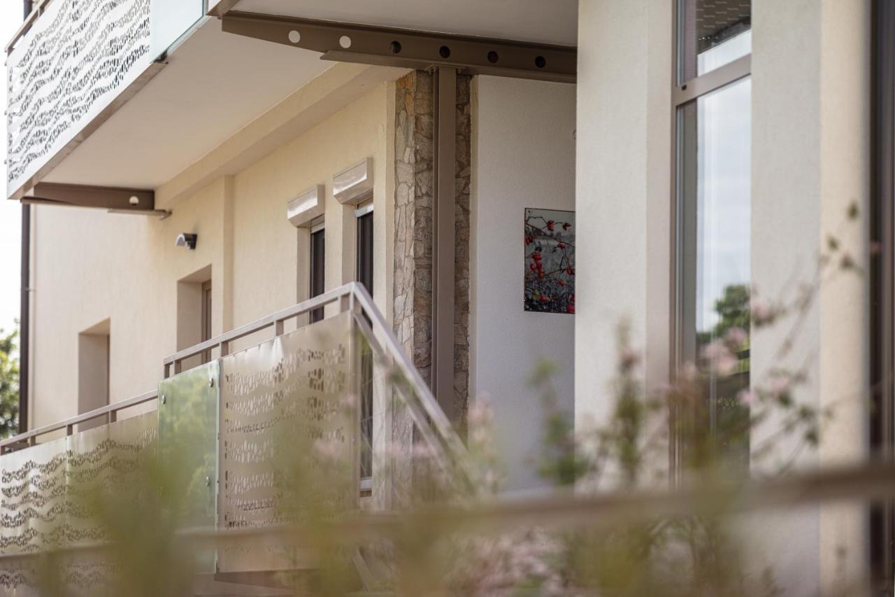 ניוסדיל אם סי Pannonia Appartements 2 מראה חיצוני תמונה